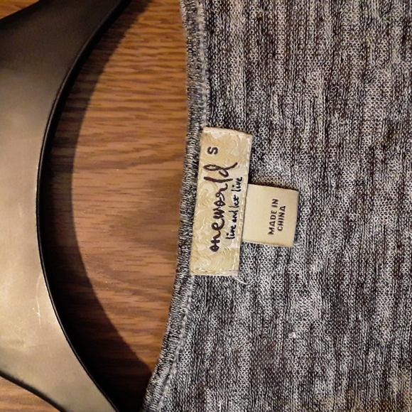 Scarf print hi lo dolman sleeve top S - Picture 4 of 5